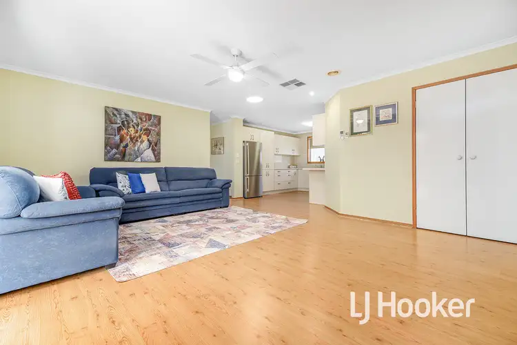 Sixth view of Homely house listing, 4 Oakbank Close, Berwick VIC 3806