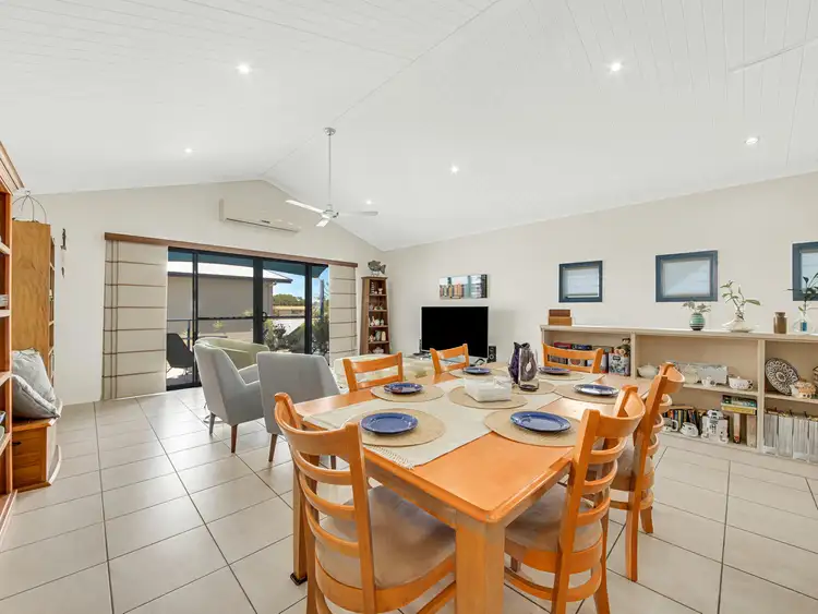 Seventh view of Homely townhouse listing, 2/9 Orana Avenue, Boyne Island QLD 4680