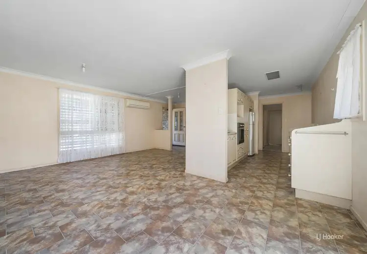 Fifth view of Homely house listing, 4 Kelly Court, Esk QLD 4312
