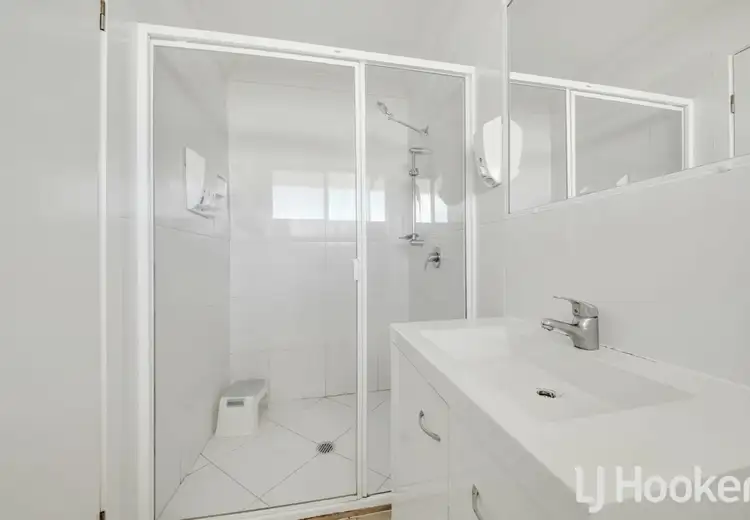 Sixth view of Homely house listing, 5 Stoneybrook Drive, Glen Eden QLD 4680