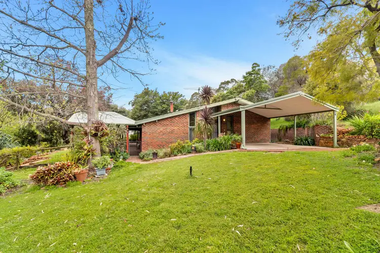 14 Karralika Avenue, Kalamunda WA 6076