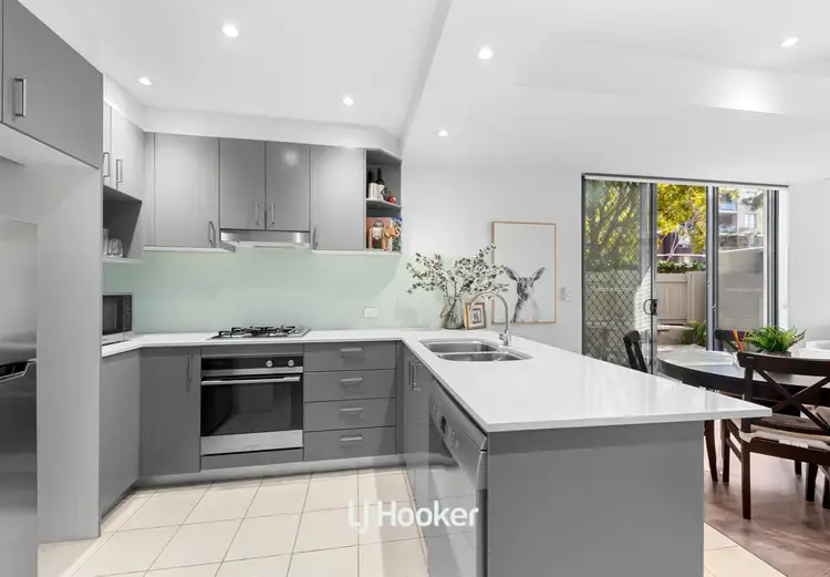 Second view of Homely apartment listing, 5/12-18 Orara Street, Waitara NSW 2077