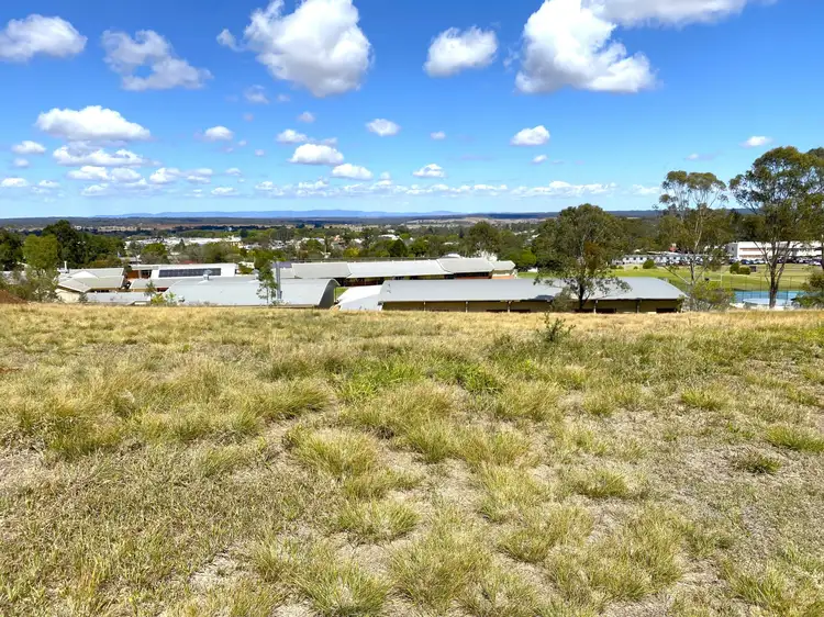 4 WALLUM CLOSE, Kingaroy QLD 4610