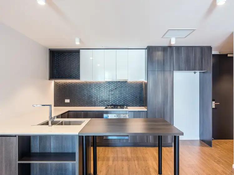 602/17 Duncan Street