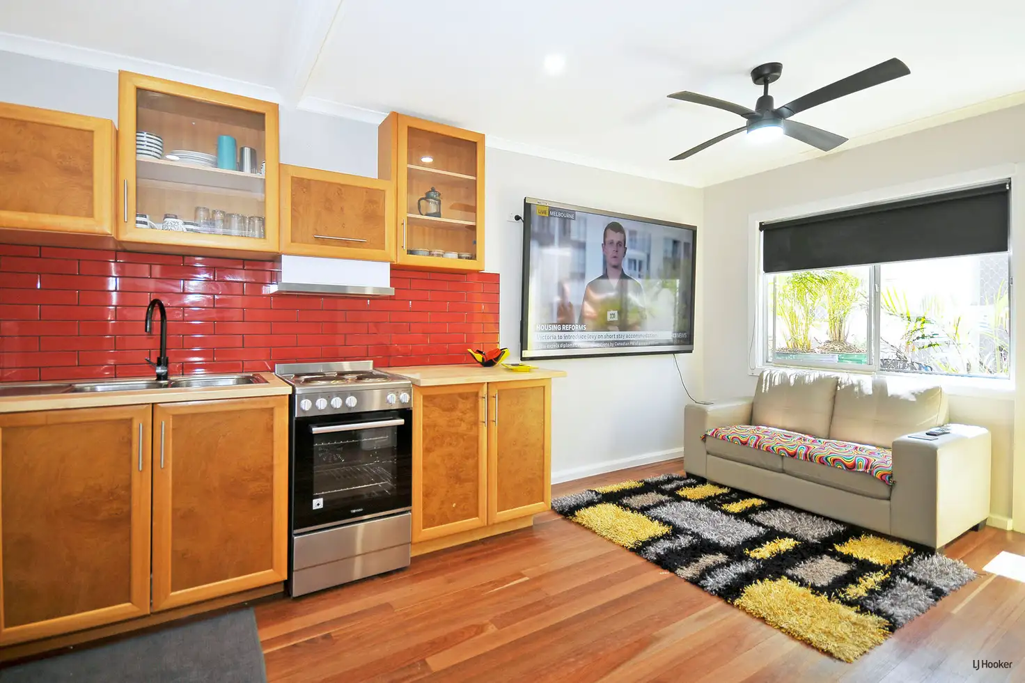 Main view of Homely unit listing, 2/5 Proud Street, Labrador QLD 4215