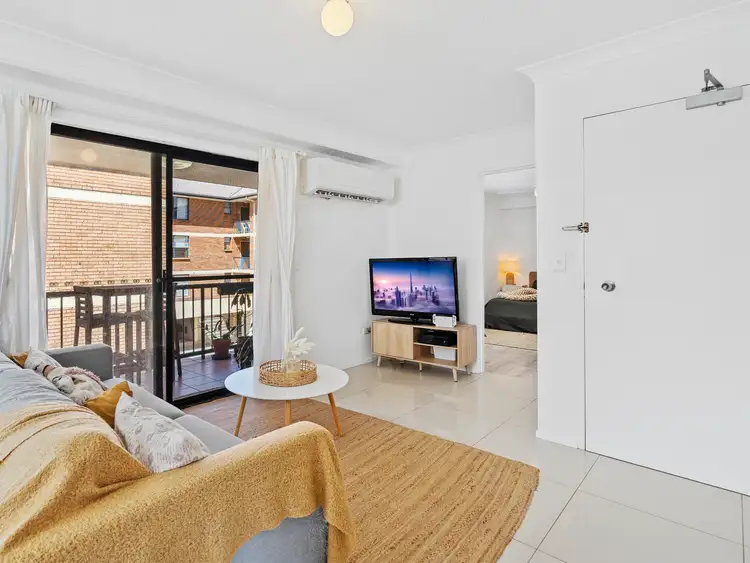 Fifth view of Homely unit listing, 5/35 Britannia Avenue, Broadbeach QLD 4218
