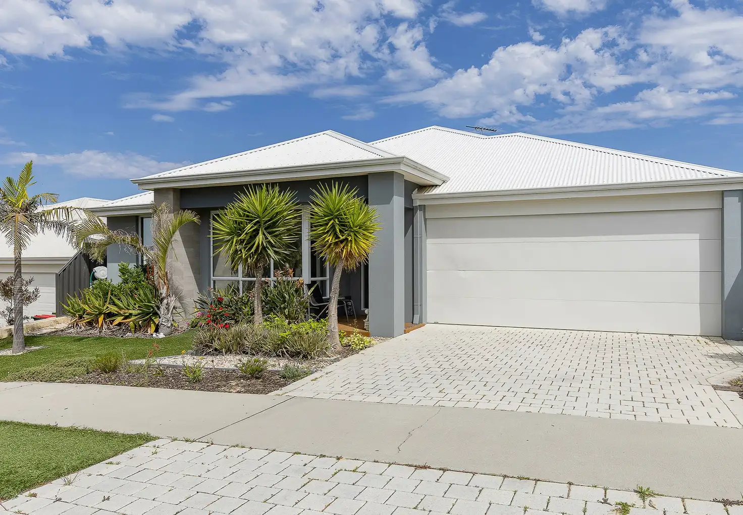 Main view of Homely house listing, 10 Radiant Glade, Eglinton WA 6034