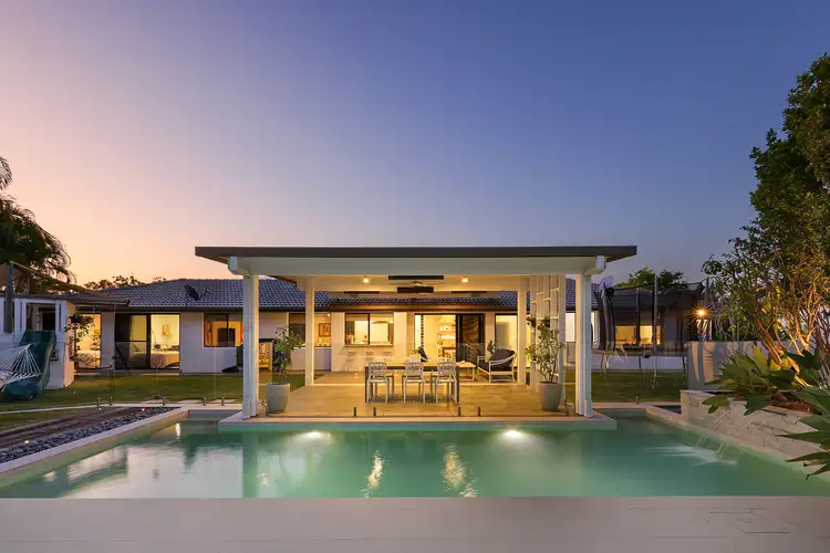 8 Vaucluse Place, Robina QLD 4226