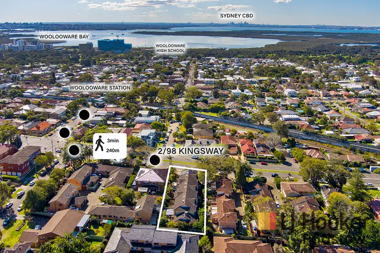 Third view of Homely townhouse listing, 2/98 Kingsway, Woolooware NSW 2230
