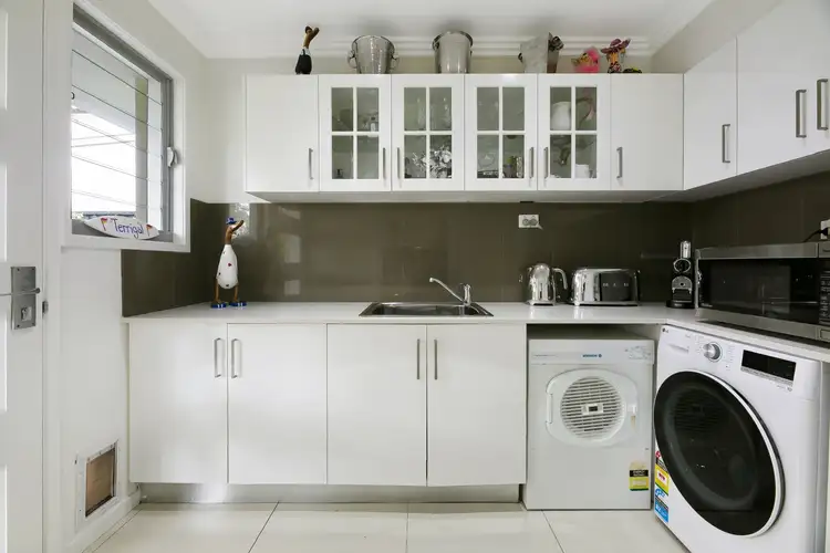 Sixth view of Homely house listing, 10 Cleland Crescent, Broadbeach Waters QLD 4218