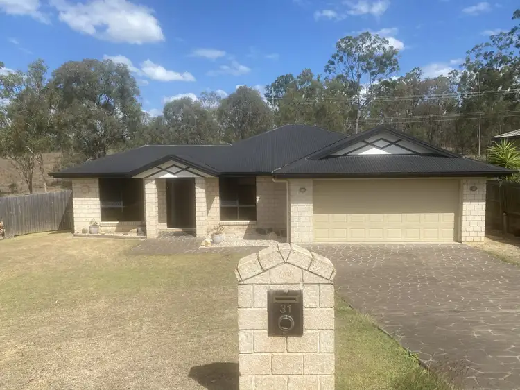 31 Davis Crescent