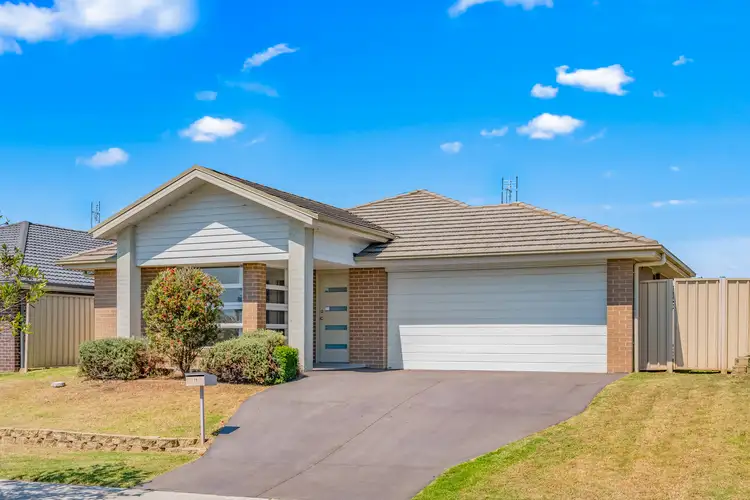 Main view of Homely house listing, 19 Croft Close, Thornton NSW 2322