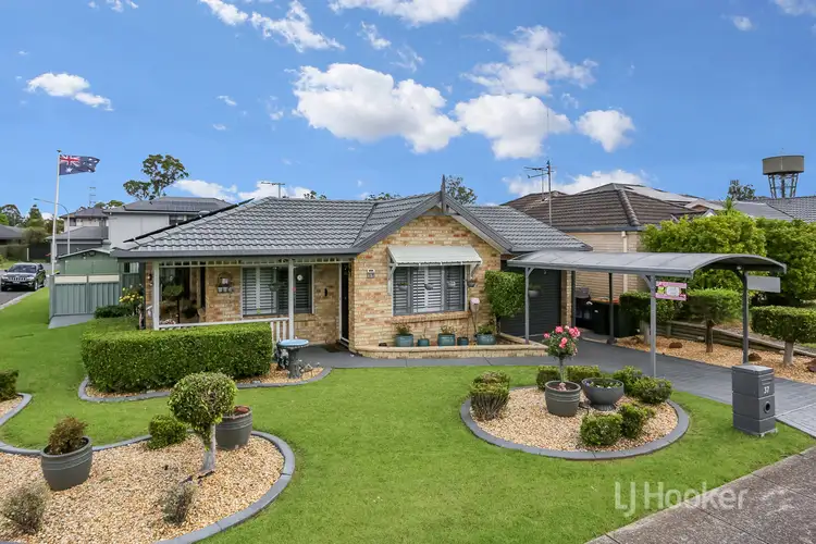 37 Millard Crescent, Plumpton NSW 2761