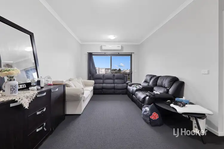 Sixth view of Homely townhouse listing, 25 Sable Circuit, Officer VIC 3809