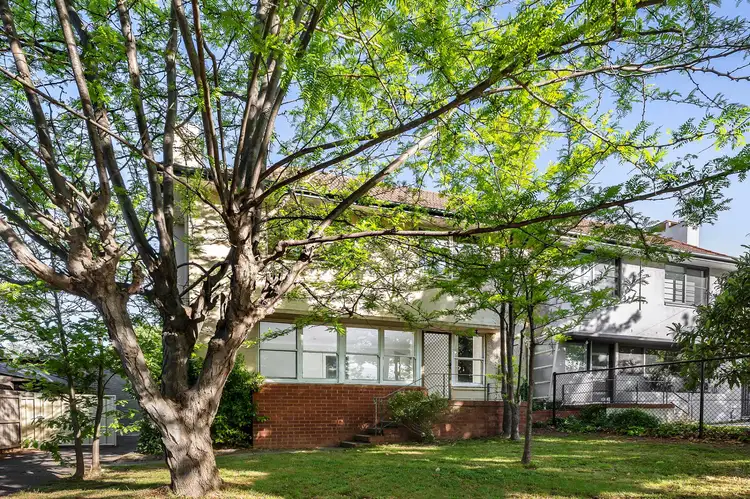 10 MacGregor Street, Deakin ACT 2600