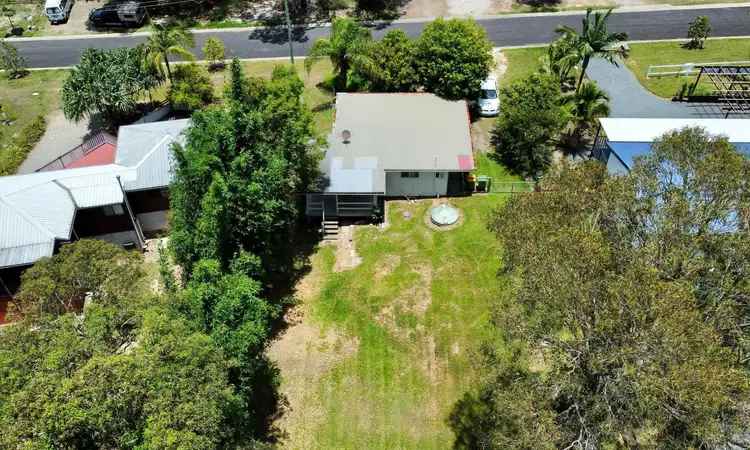 69 Eastbourne Terrace, Macleay Island QLD 4184