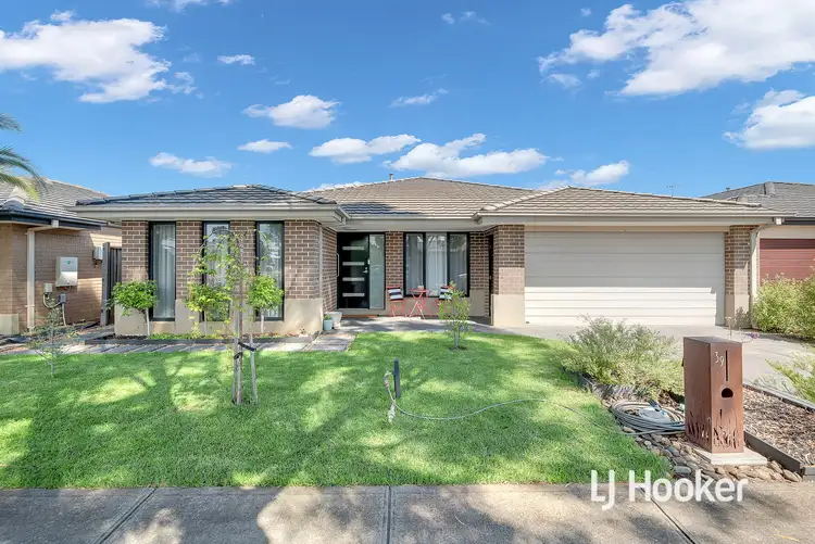 Second view of Homely house listing, 39 Merrystowe Way, Harkness VIC 3337