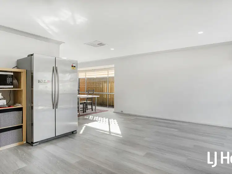 Seventh view of Homely house listing, 35 Chevalier Way, Thornlie WA 6108