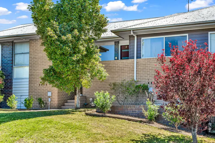 2/4 Foster Street, Tenambit NSW 2323