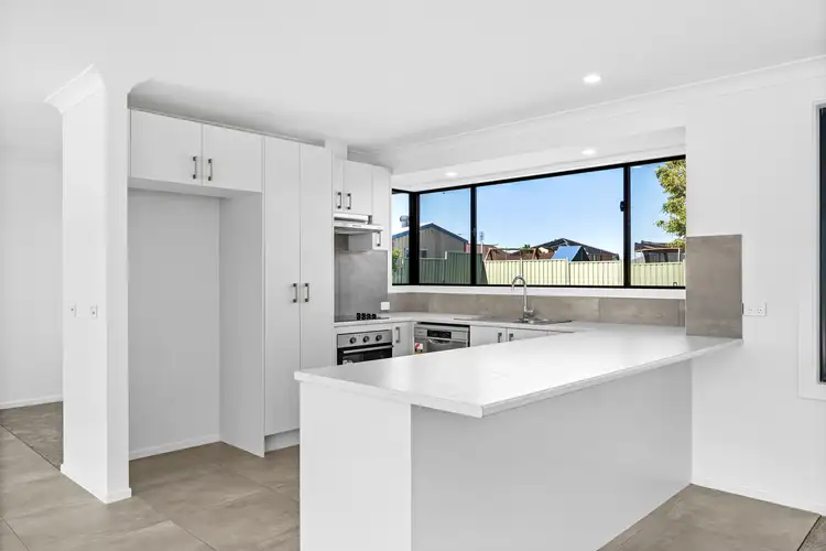 Fifth view of Homely house listing, 24 April Circuit, Bolwarra Heights NSW 2320