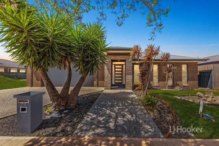 71 Fantail Crescent, Williams Landing VIC 3027