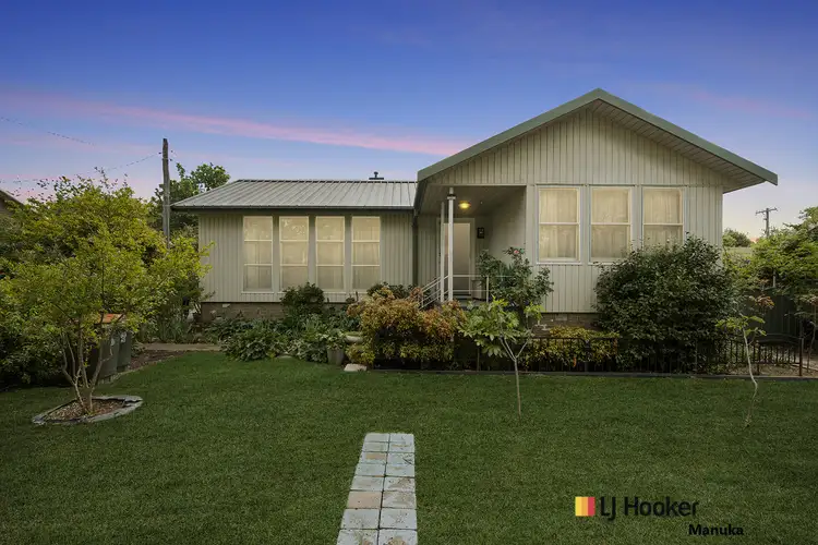 8 Mindarie Street, Narrabundah ACT 2604