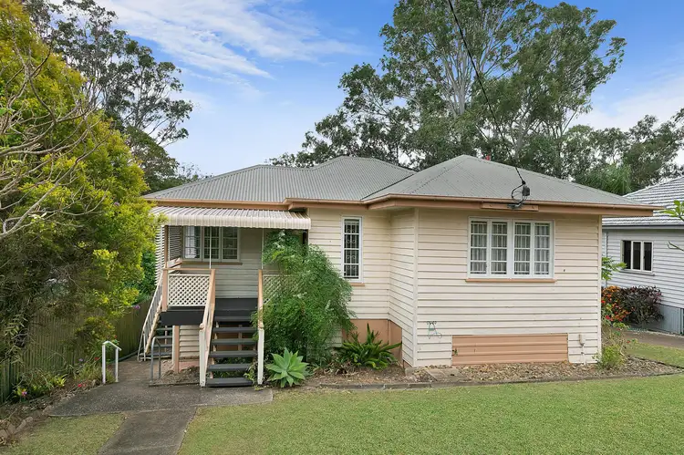 84 Sunshine Avenue, Tarragindi QLD 4121