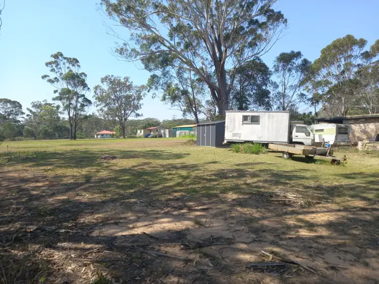 5 Summerland Dve, Russell Island QLD 4184