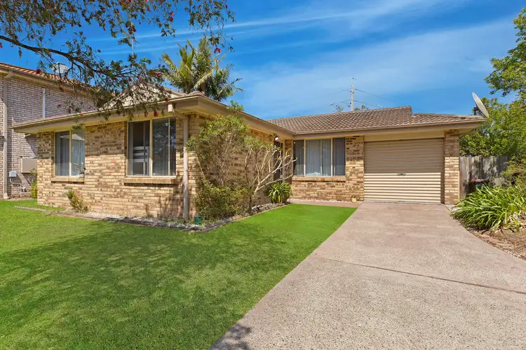 13 Hobbs Close, Bateau Bay NSW 2261