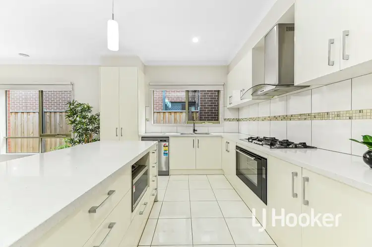 Sixth view of Homely house listing, 15 Ironwood Avenue, Cranbourne North VIC 3977