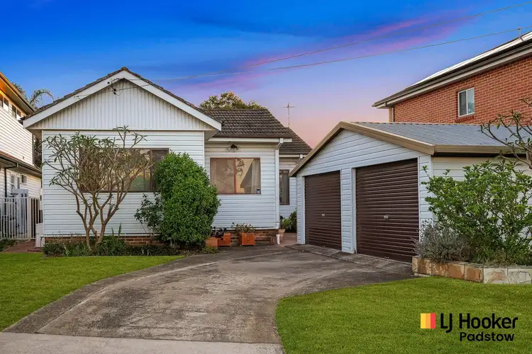 19 Edinburgh Drive, Revesby Heights NSW 2212