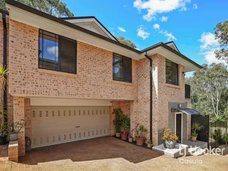 3/8 Boldrewood Avenue, Casula NSW 2170