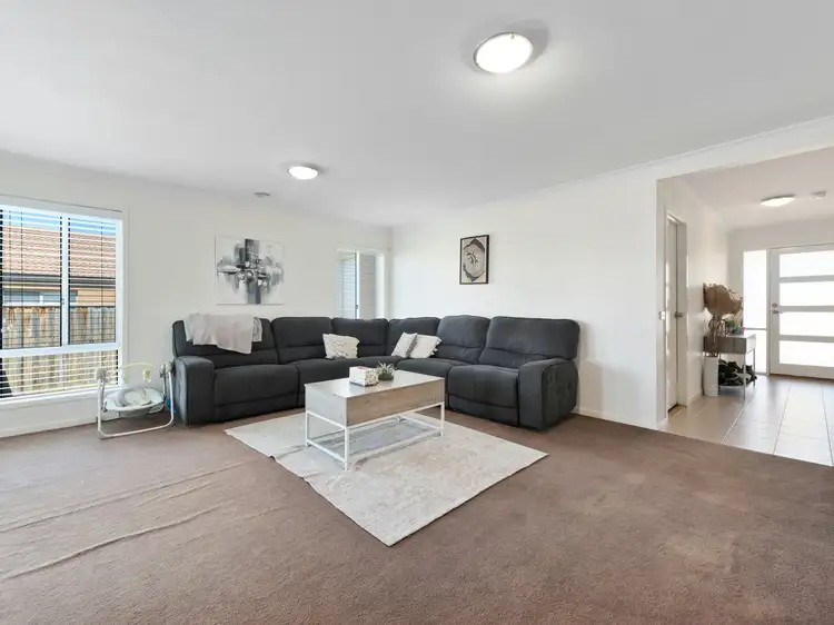 Second view of Homely house listing, 19 Eastcoast Court, Bairnsdale VIC 3875