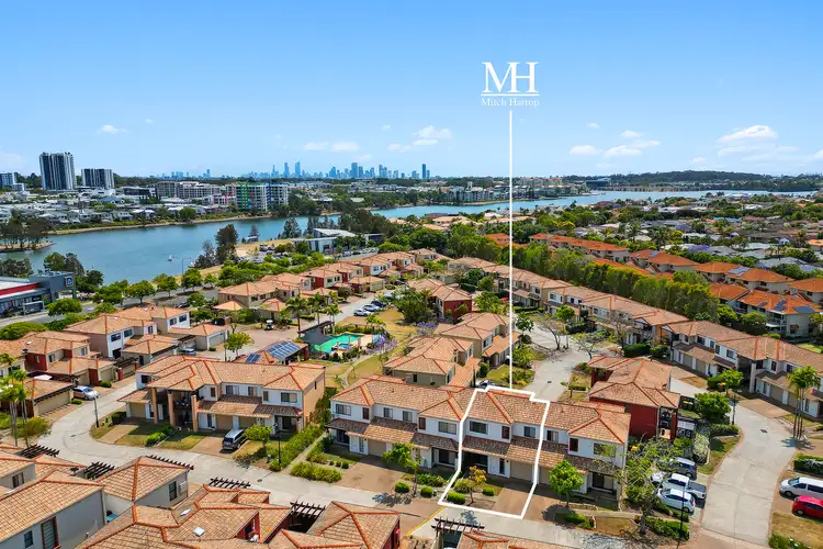 98/302 Christine Avenue, Varsity Lakes QLD 4227