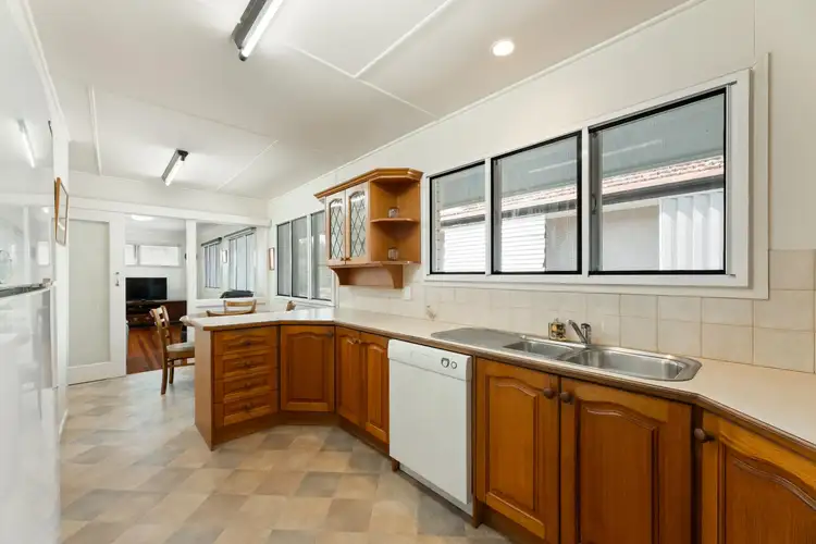 Third view of Homely house listing, 2 Marieander Street, Tarragindi QLD 4121