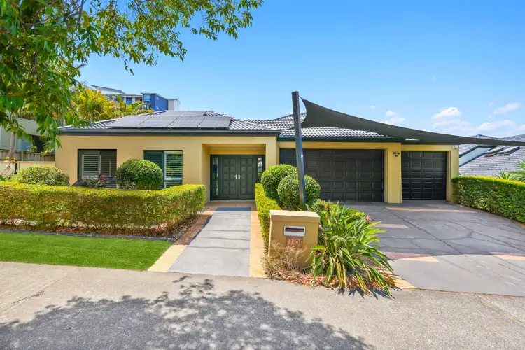 10 North Shore Avenue, Varsity Lakes QLD 4227