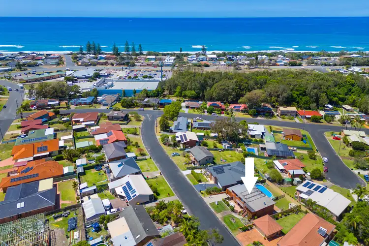Fourth view of Homely house listing, 8 Cathie Circuit, Lake Cathie NSW 2445
