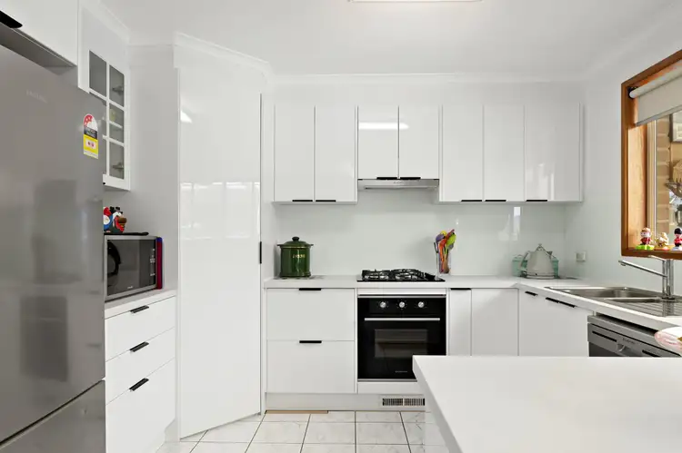 Sixth view of Homely house listing, 8 Creswick Place, Calwell ACT 2905