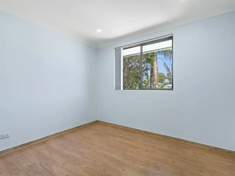 Sixth view of Homely townhouse listing, 5/32 RAILWAY PARADE, Glenfield NSW 2167