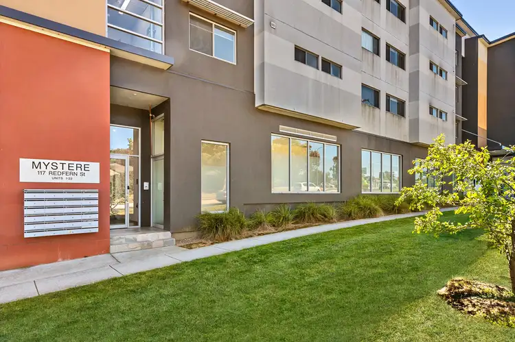 Main view of Homely unit listing, 10/117 Redfern Street, Macquarie ACT 2614