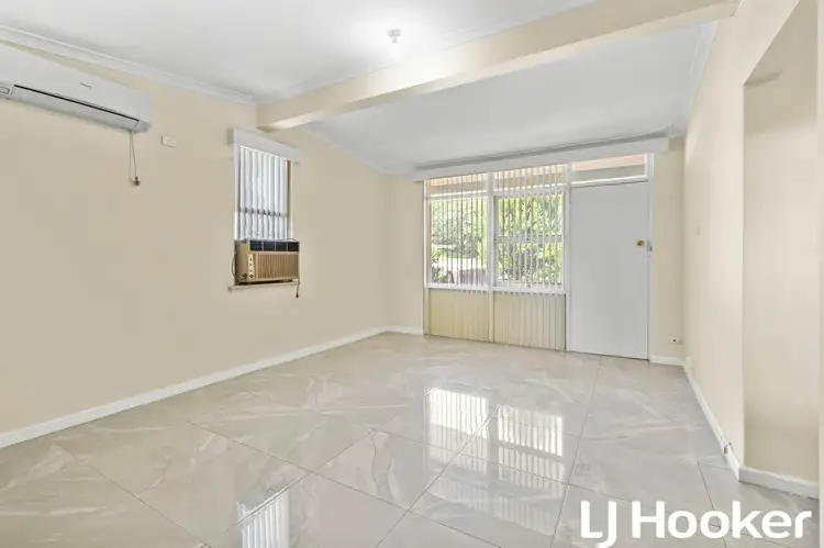 6/3021 Albany Highway, Kelmscott WA 6111