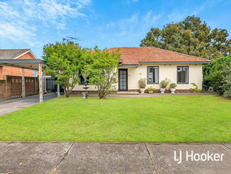Second view of Homely house listing, 19 Blount St, Blair Athol SA 5084