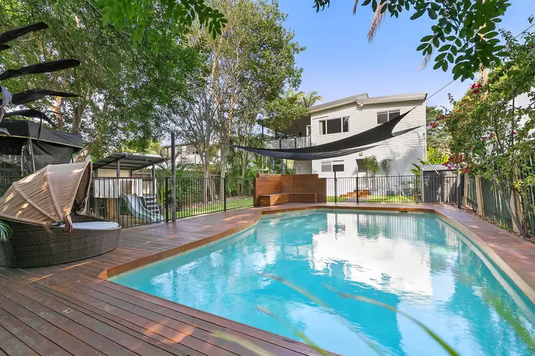 55 Turner Avenue, Fairfield QLD 4103