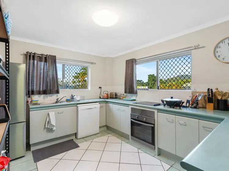 Third view of Homely villa listing, 10/5 Brinsmead Terrace, Kanimbla QLD 4870