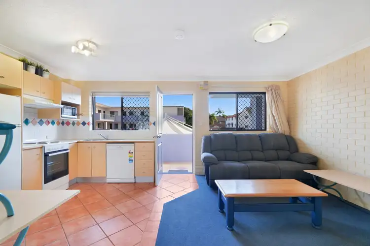 211/132 Marine Parade, Southport QLD 4215