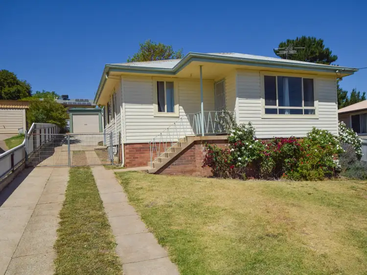 108 Berthong Street, Young NSW 2594