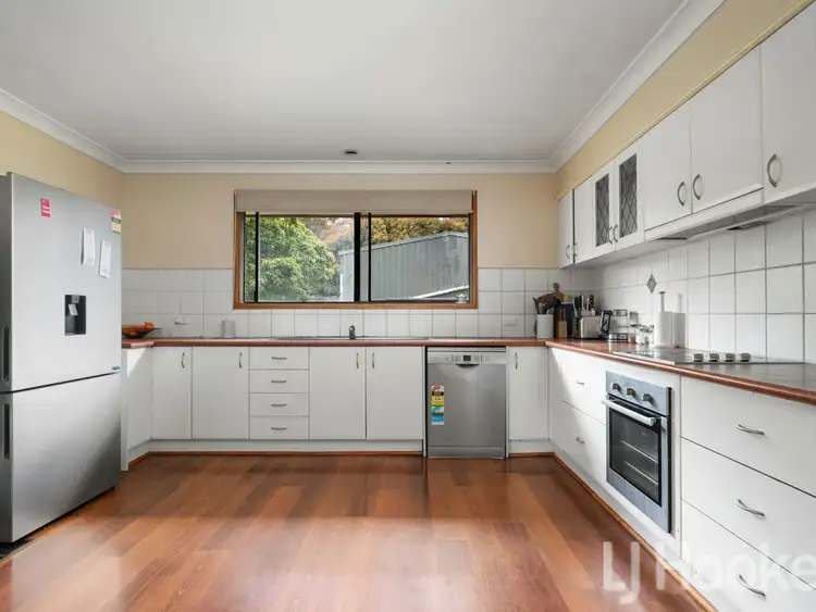 Fifth view of Homely house listing, 19 Blenheim Avenue, Oberon NSW 2787