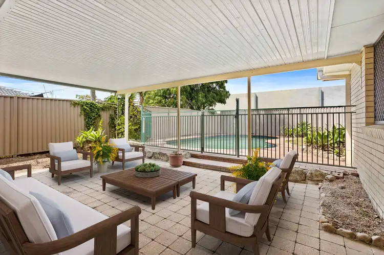 32 Spindle Street, Palm Beach QLD 4221