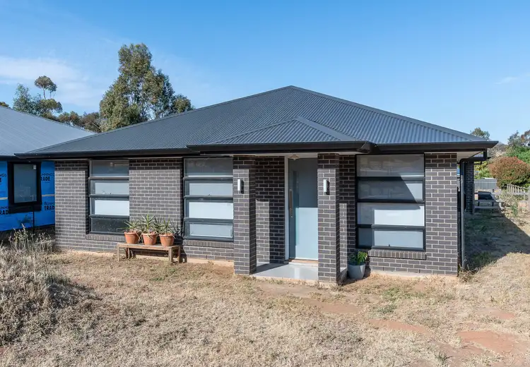 6 Young Road, Kanmantoo SA 5252