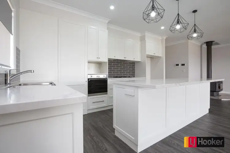 Third view of Homely house listing, 10 Conway Close, North Tamworth NSW 2340